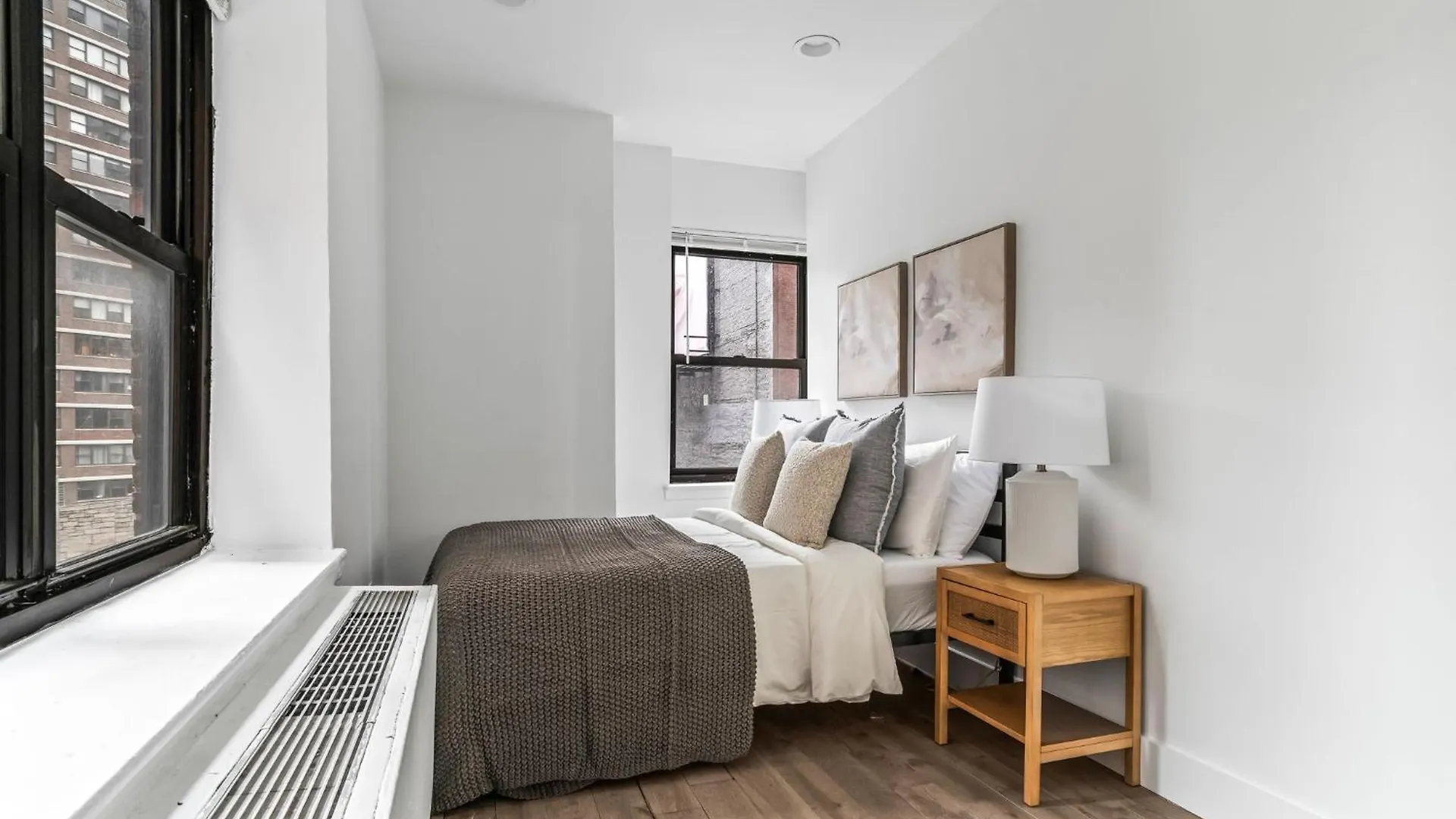 2Bed 1 Bath Cozy Gem Apt Apartment New York